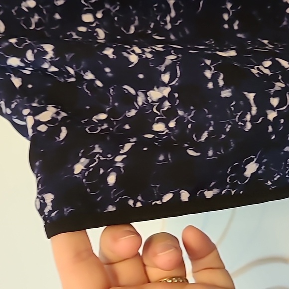 Michel Studio Blouse - 20 - Picture 7 of 14